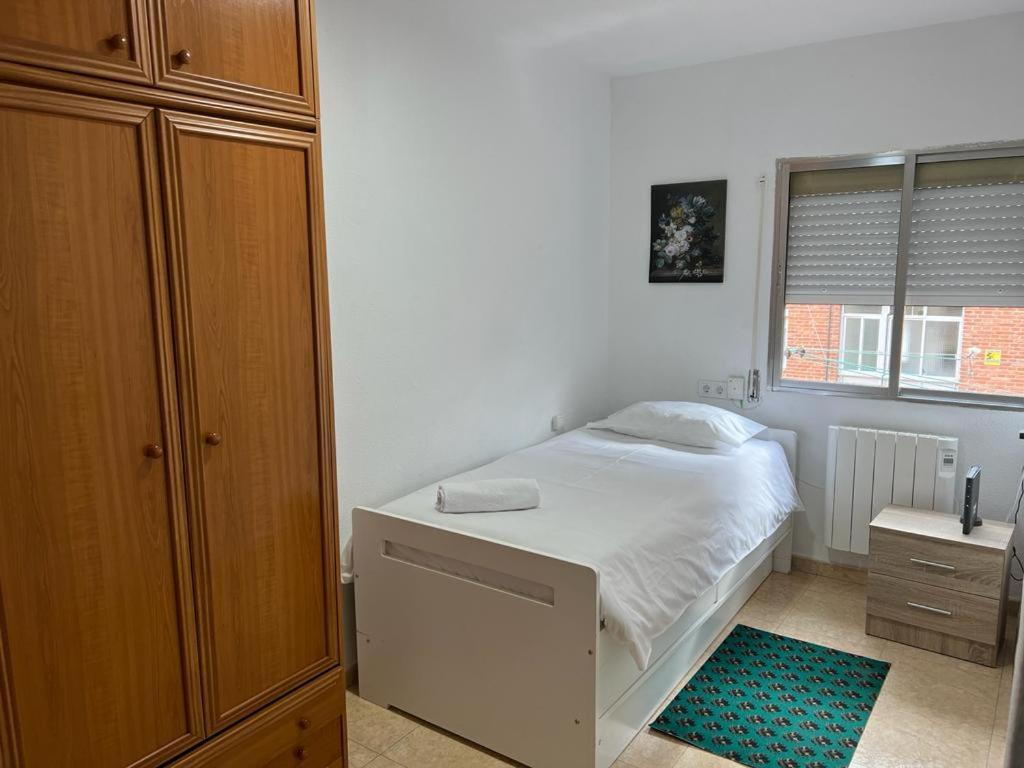 C8 Comodo Piso De 3 Habitaciones Cerca Del Centro De Madrid Eksteriør billede